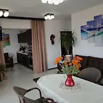 Blue Summer Dreams Apartment Mamaia