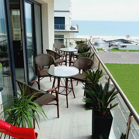 Apartment Blue Summer Dreams Mamaia