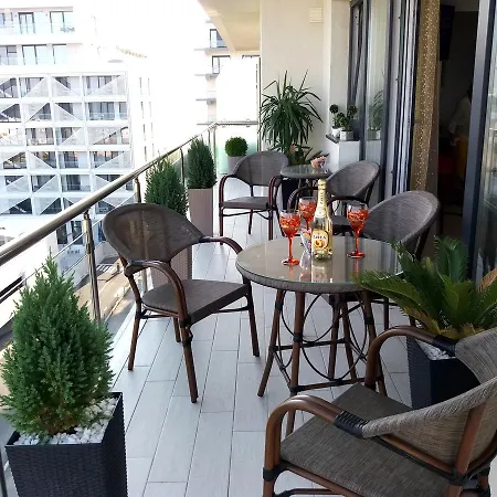 Blue Summer Dreams Apartment *